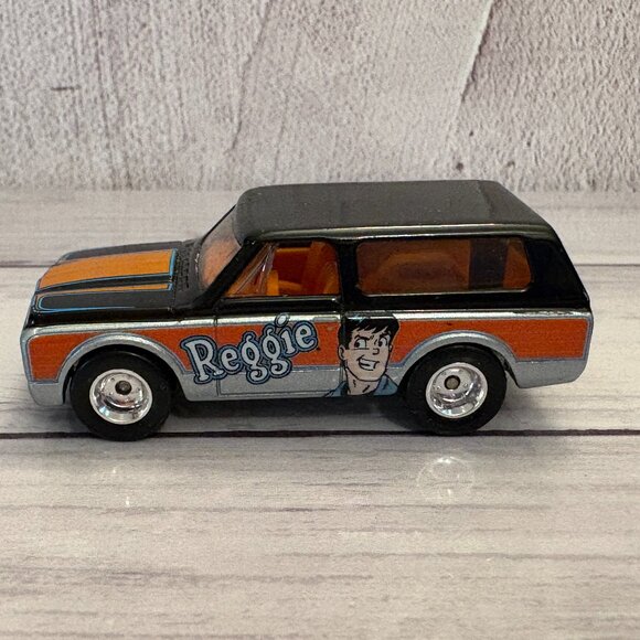 Hot Wheels 1970 Chevy Blazer ARCHIE Comics Reggie SUV Car 2011 (SKU: 260TO) - Picture 3 of 8